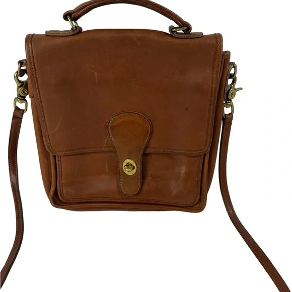 Vintage Coach British Tan Leather Station Crossbody Bag - Picture 3 of 16